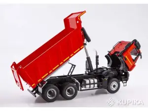 Модель КамАЗ-65952, ПАО КАМАЗ Масштаб 1-43