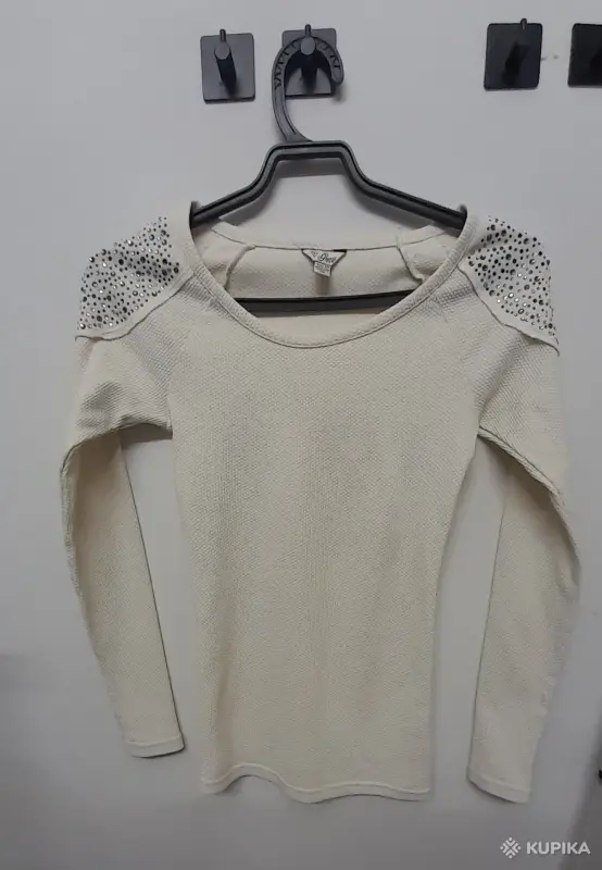 Женские свитеры, толстовки и худи - Кофта Guess - Вся Беларусь - Фото 2 Кофта Guess - Вся Беларусь - 252322 - Доска объявлений Kupika.by - Фото 2