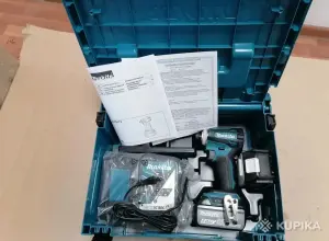 Аккумуляторный винтовёрт Makita dtd 172rtj комплект.