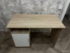 Стол письменный из массива дерева