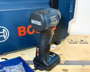 Винтовёрт Bosch gdr 18v220c. Bluetooth модуль gcy 42.