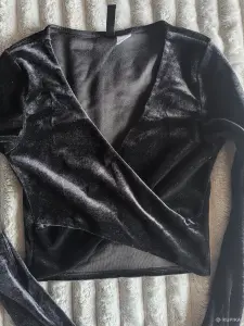 Короткая Кофточка женская