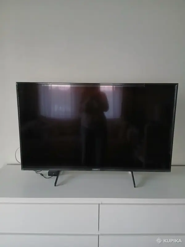 Продам ТВ Sony со Smart tv 49 дюймов