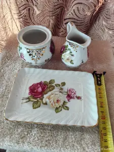 Молочник, сахарница и подном