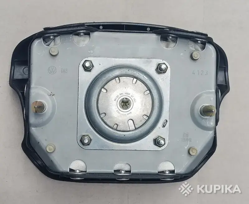Автозапчасти - Руль + Подушка безопасности Volkswagen Passat B5/Golf 4 - Вся Беларусь - Фото 4 Руль + Подушка безопасности Volkswagen Passat B5/Golf 4 - Вся Беларусь - 251501 - Доска объявлений Kupika.by - Фото 4