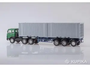 Маз-6422 с полуприцепом-контейнеровозом Маз-938920