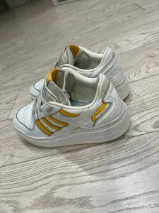 Кроссовки Adidas оригинал