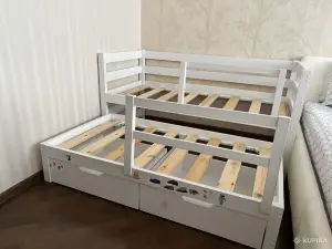 Кровать