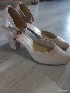 Туфли женские