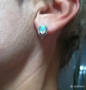 Серьги с натуральным  эфиопским опалом.