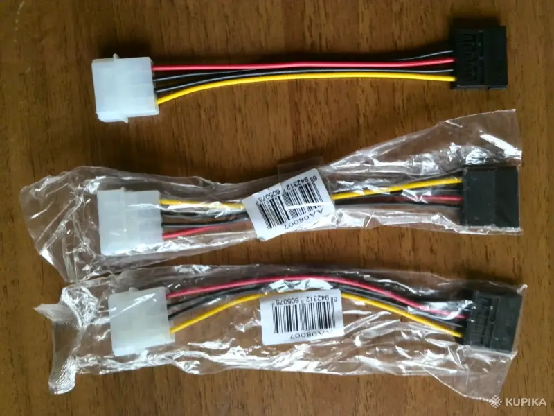 Кабель  MOLEX/SATA