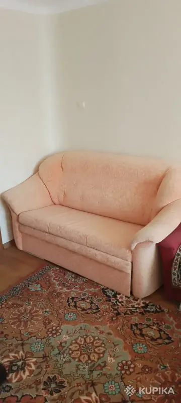 Диван