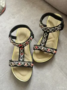 Босоножки женские