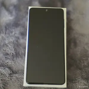 Телефон Самсунг галакси М 52 5G