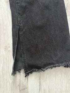 Джинсы черные