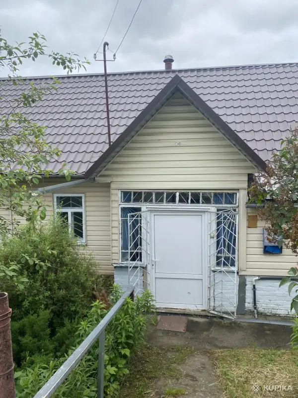 Дом на берегу реки в г . Поставы