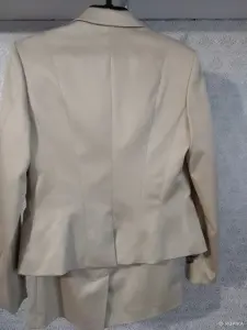 Костюм женский с вышивкой