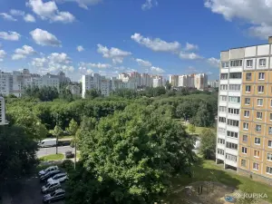 Светлая «однушка» у парка Павлова — 15 минут до метро Малиновка пешком