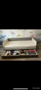 Кровать с матрасом