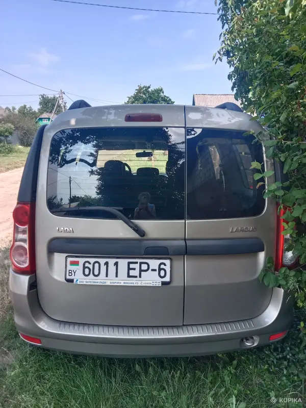 Автомобиль Лада Ларгус