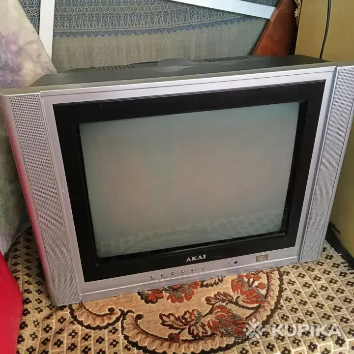 AKAI.