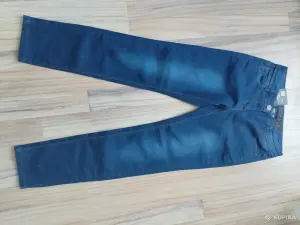 Джинсы фирменные