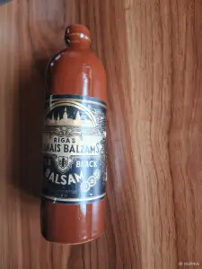 Бутылка пустая керамическая от бальзама