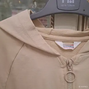 Спортивная кофта coccodrillo 152см