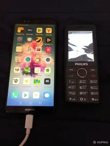 Huawei P smart и Philips E172