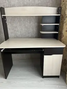 Стол