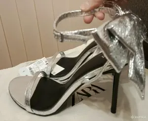 Туфли Zara 42 размер