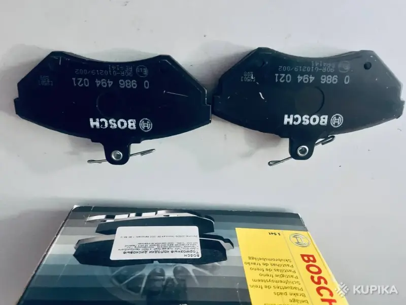 Тормозные колодки дисковые BOSCH
