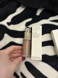 Контуринг Rare Beauty gentle