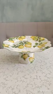 Блюдо для торта фарфоровое на ножке