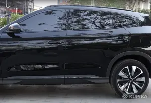 Накладки на молдинги стекол (антихром) BYD Song Plus 2020-2026 — черная нержавеющая сталь, 10 шт, скотч 3M