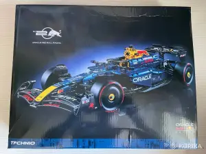 Конструктор F1 Болид 1639 запчастей. Новый