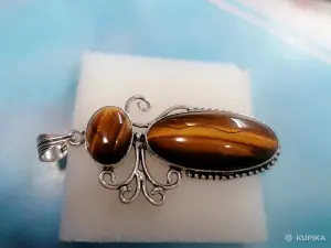 Кулон с Тигровым глазом.