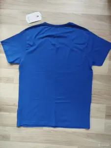 Футболка р-р 48(M)-новая.