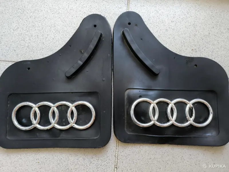 Передние брызговики AUDI 100