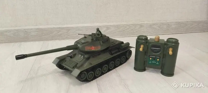 Игрушечный танк т-34 на радиоуправлении