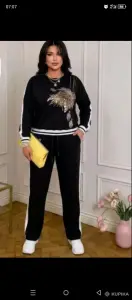 Женский костюм