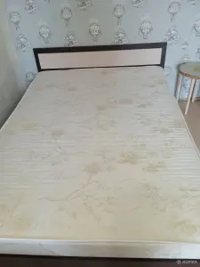 Кровать