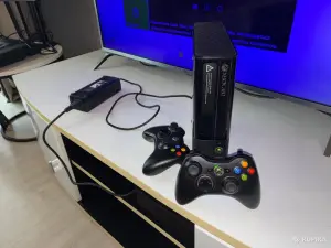 XBOX 360 E (не прошита) приставка