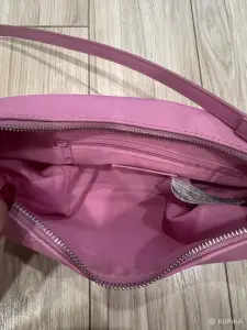 Сумка Bershka розовая