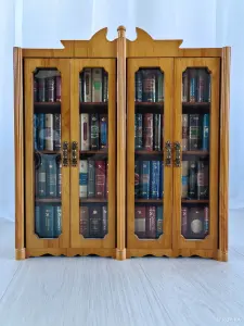 Шкаф для мини книг Шедевры мировой лит-ры + 74 книги