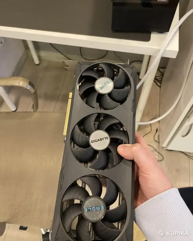 Видеокарты - Видеокарта RTX 5070 Eagle OC SFF 12gb - Островец - Фото 3 Видеокарта RTX 5070 Eagle OC SFF 12gb - Островец - 260771 - Доска объявлений Kupika.by - Фото 3