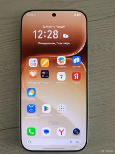Honor 600 8/256 на гарантии