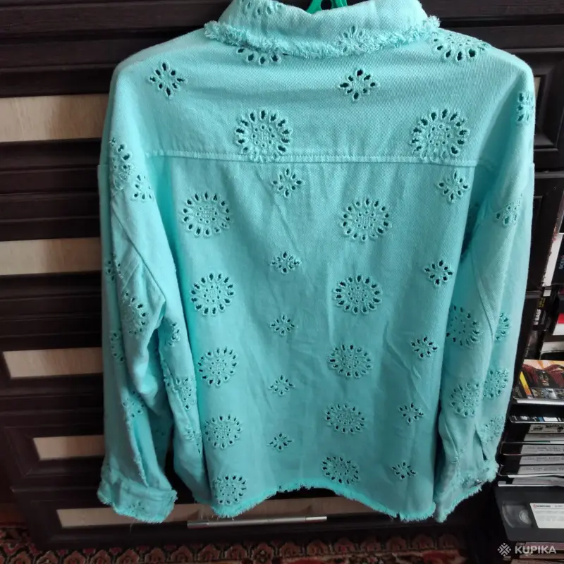 Женские костюмы, пиджаки - Новая джинсовая куртка р. 54-56 , 100 проц. х.б - Вся Беларусь - Фото 2 Новая джинсовая куртка р. 54-56 , 100 проц. х.б - Вся Беларусь - 262483 - Доска объявлений Kupika.by - Фото 2