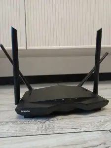Wi-Fi роутер Tenda AC10