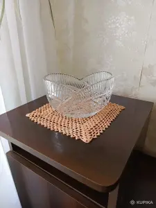 Хрустальные вазы и графин